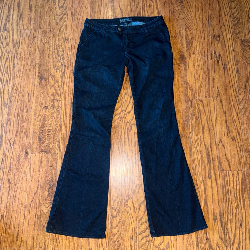 Women’s Silver Jeans Abbey Flare Size 31x33 NWOT Boho Western Dark Retro Low